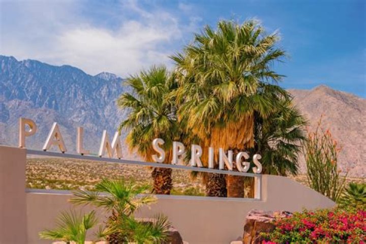 5.20.98. Palm Springs, California. Frank Sinatra's grave and bronze