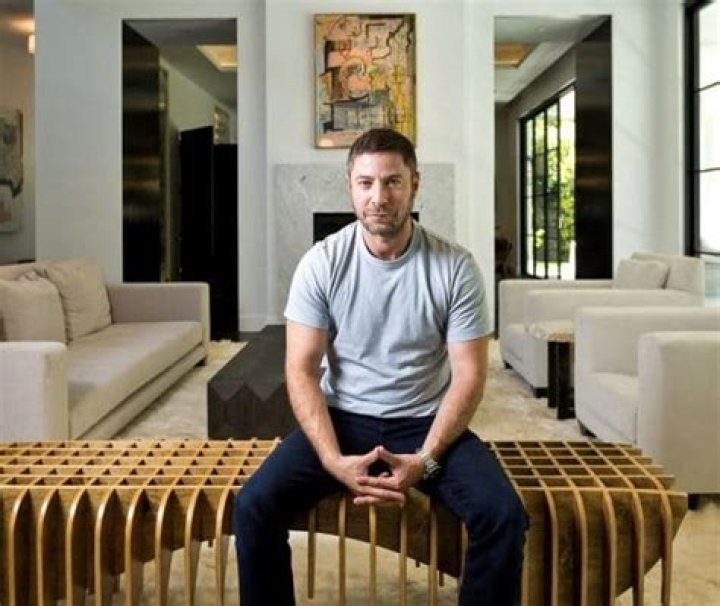 Aaron Kirman Net Worth 2022, Age, Wife, Partner, Husband, House Apumone