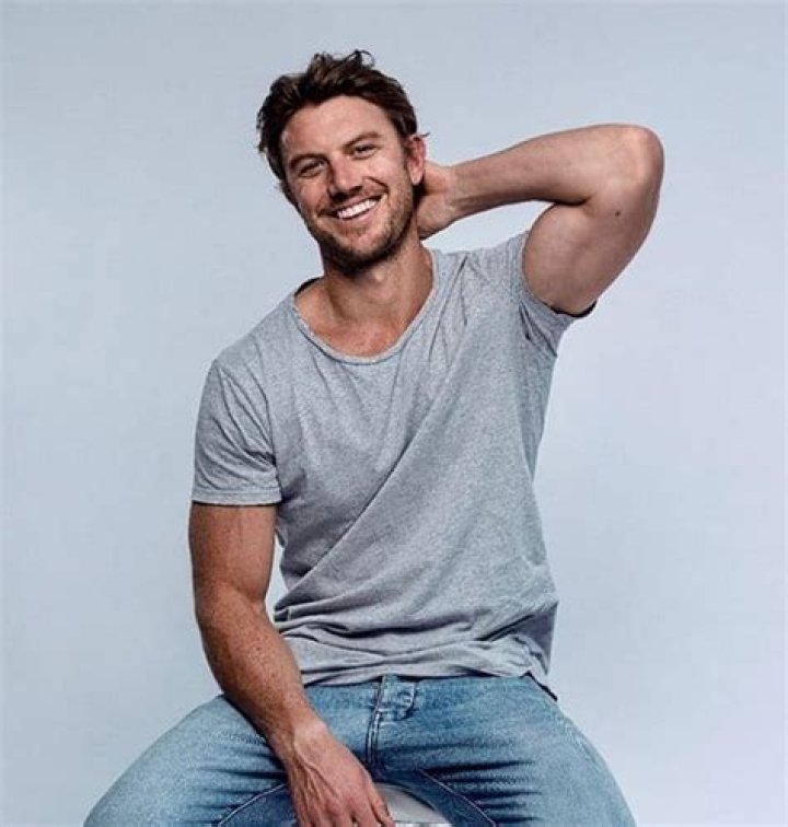 Adam Demos Biography, Age, Wiki, Height, Weight, Girlfriend, Family