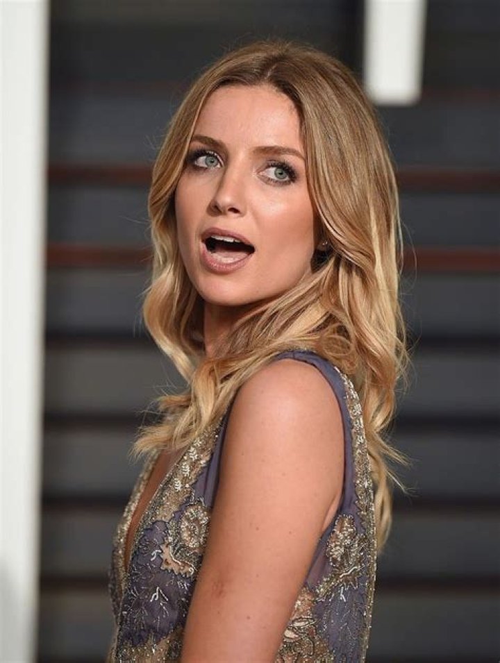 Annabelle Wallis r/ladyladyboners