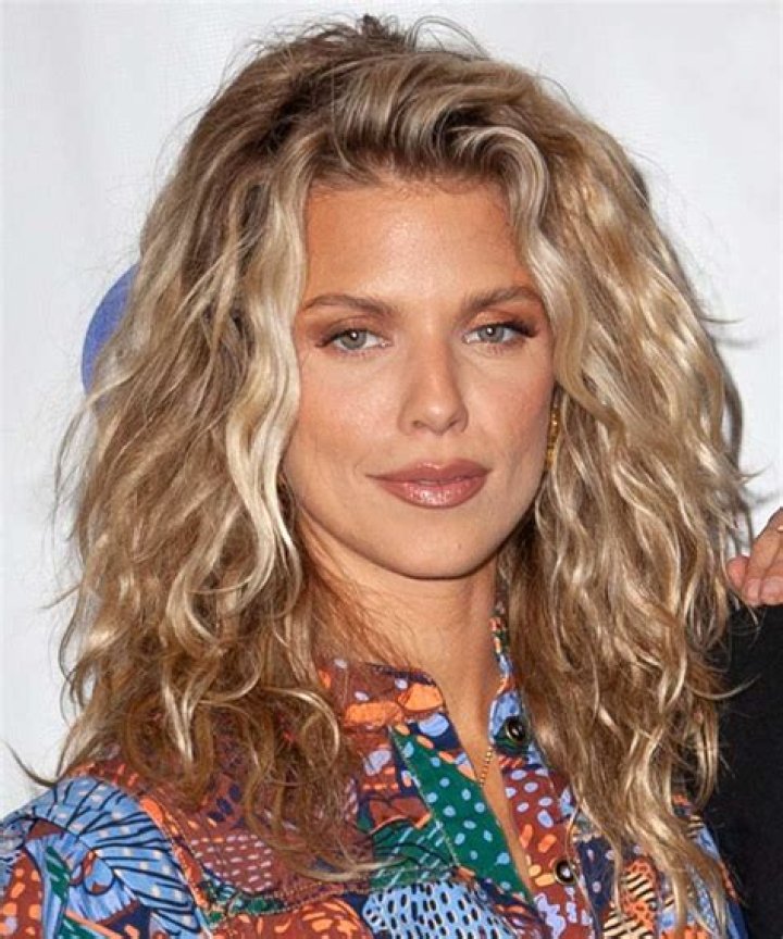 AnnaLynne McCord Looks Totally Reasonable&hellip; Go Fug Yourself Go Fug