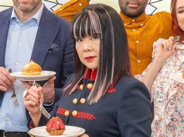 Bake Off Cherish Finden Daughter With Her Husband Family And Net Worth