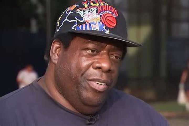 Baseball coach claims he slept with Shawn Southwick in Larry King's bed