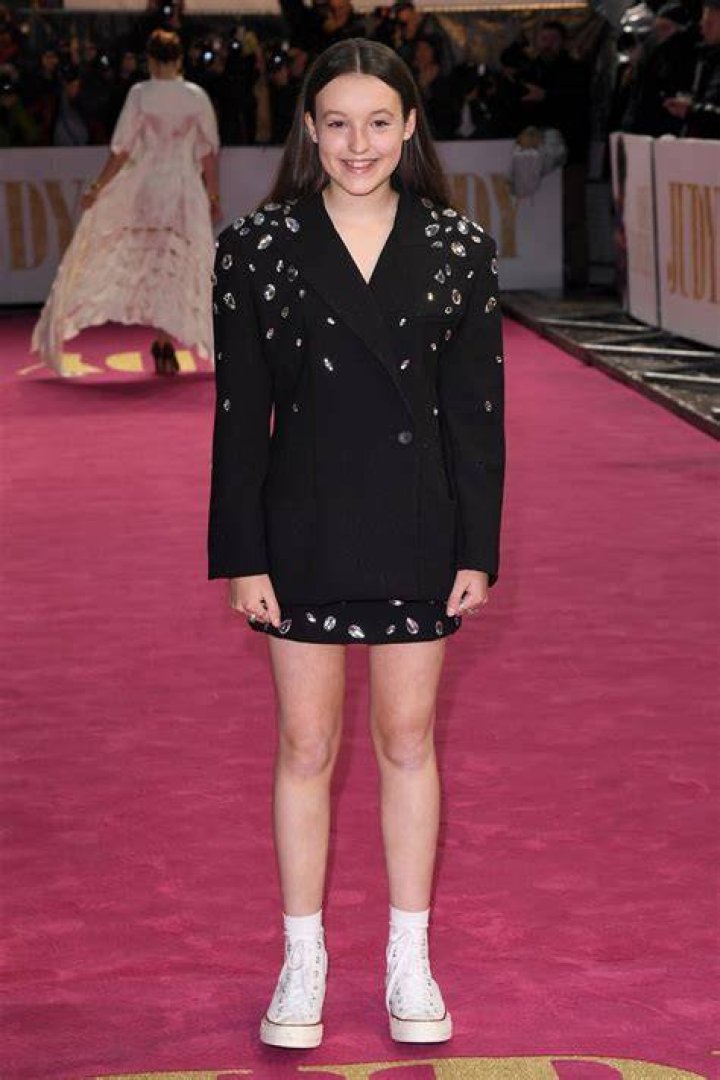Bella Ramsey Is at Fashion Week in a Corseted Jumpsuit Glamour