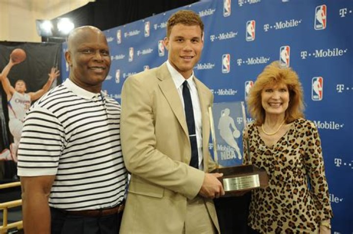 Blake Griffin Biography, Age, Parents, Girlfriend, Son, Brother