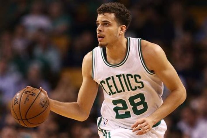 Boston Celtics RJ Hunter on scouting Airbnb’s & enjoying basketball ‘I