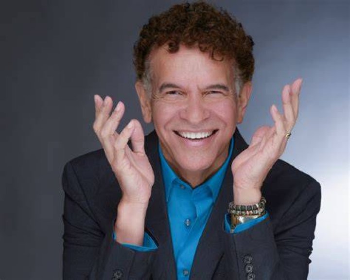 Brian Stokes Mitchell Wiki (Crossovers Live! Host), Bio, Net Worth, Family