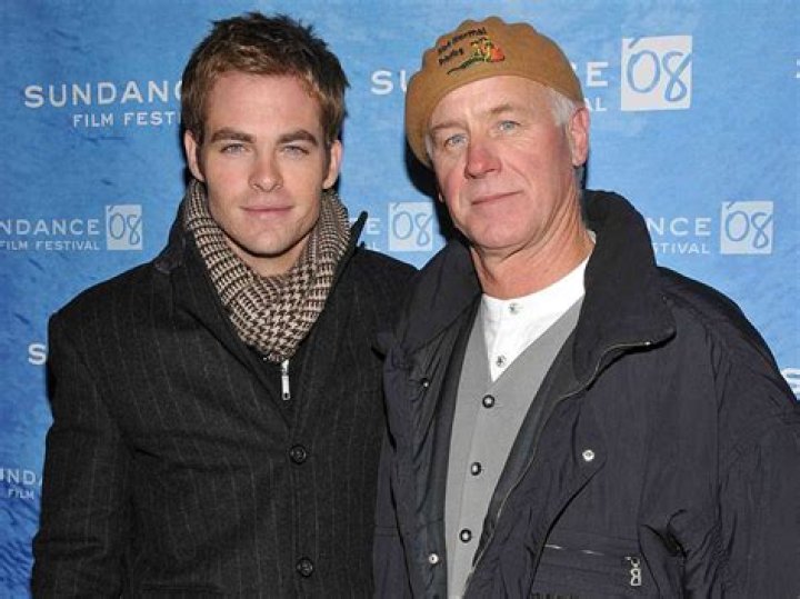 Chris Pine with his father Robert Pine Hollywood premiere Star Trek