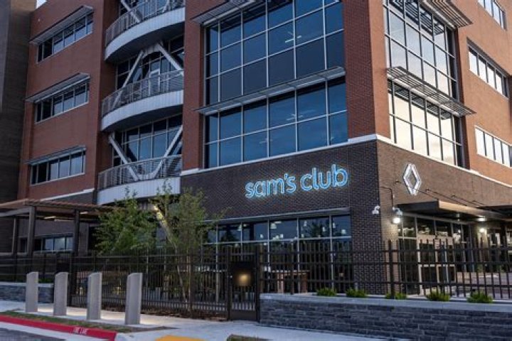 Club Starlets Corporate Office Headquarters Phone Number & Address