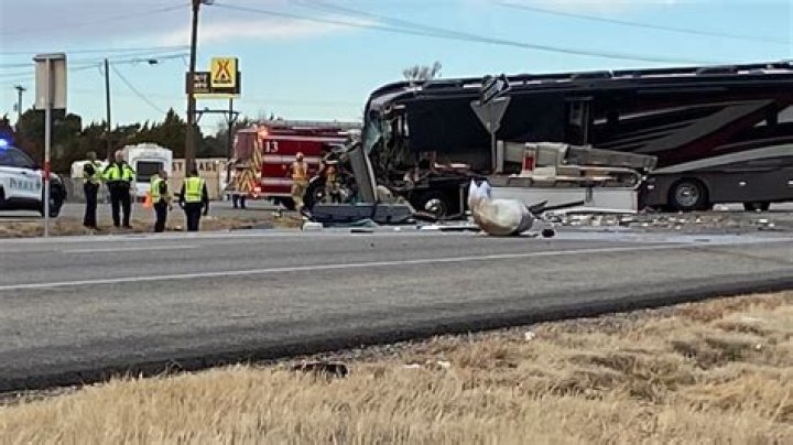 Crash between RV, truck on I81 killed everyone in both vehicles