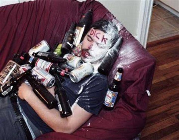 Funny Drunk People (29 pics + 4 gifs)