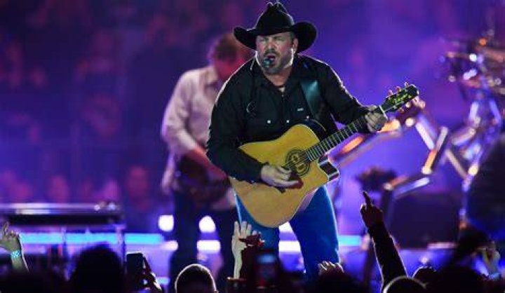 Garth Brooks' daughter to play 4 Southern Illinois shows Music