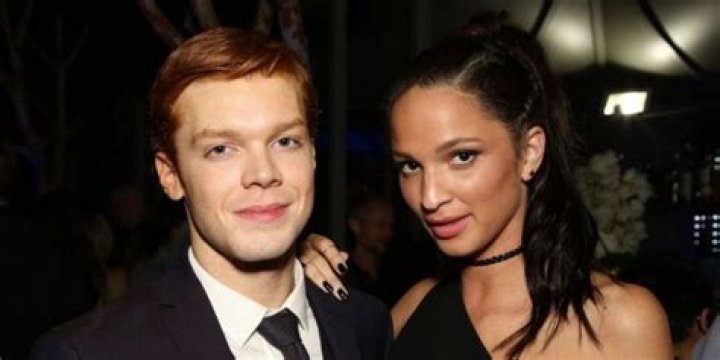 Gay Actor Cameron Monaghan Dating his Girlfriend,Know About his Affairs