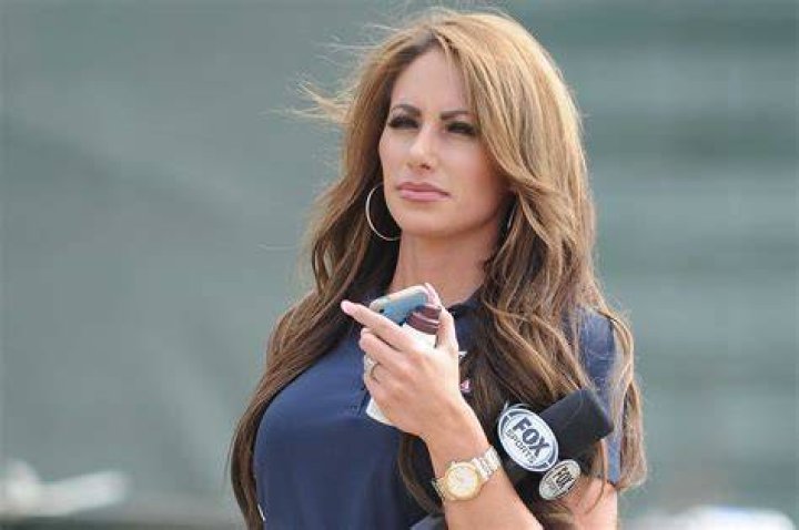 Holly Sonders New Gambler Boyfriend the Sports ON Tap