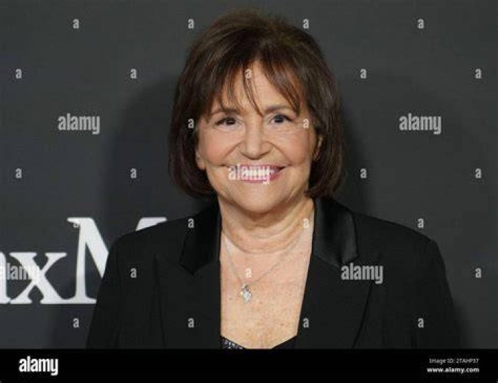 HOLLYWOOD SUE CAMERON TODAY IS SHOW DAY ON HOT IN CLEVELAND