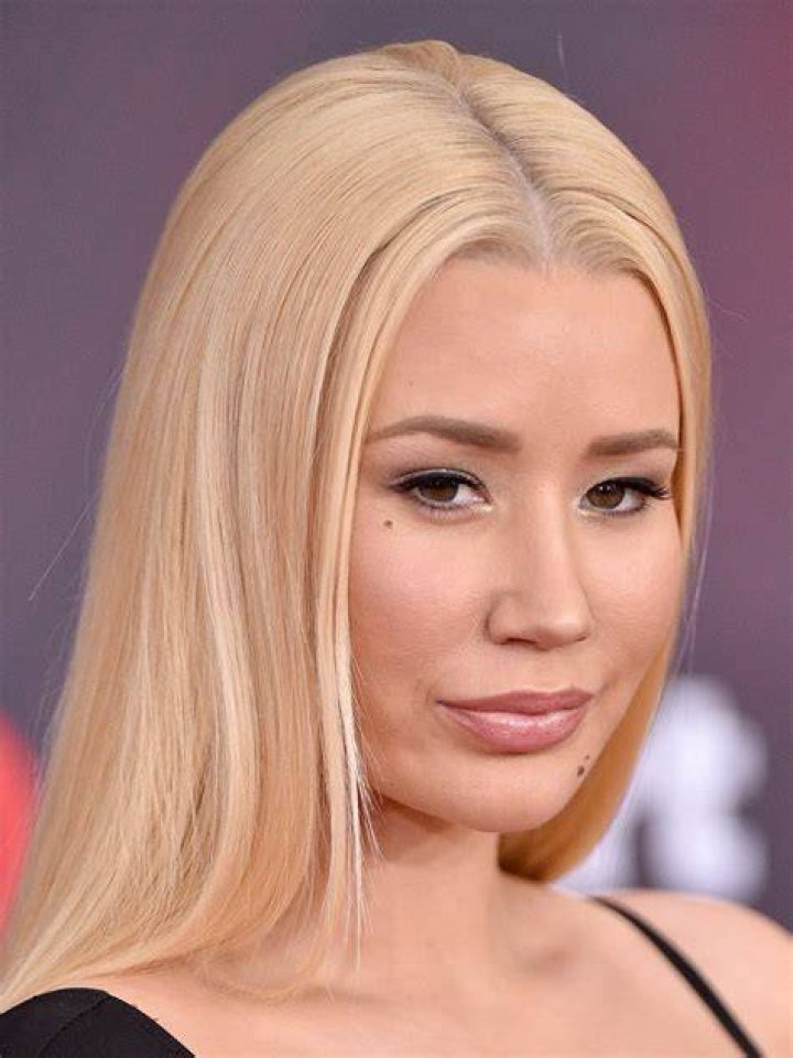 Iggy Azalea Model Turned Rapper Socialbilitty