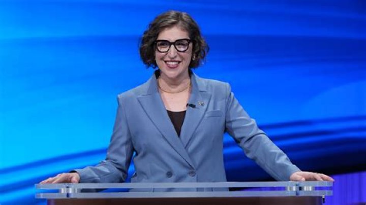 Inside Jeopardy! host Mayim Bialik's 2.3M LA home featuring salt water