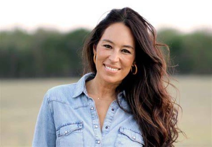 Joanna Gaines Shares Her Selfie Fail with Daughter Emmie on Windy Day