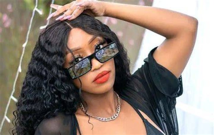 Kamo Mphela Biography, Age, Career, Songs, Boyfriend, Net Worth
