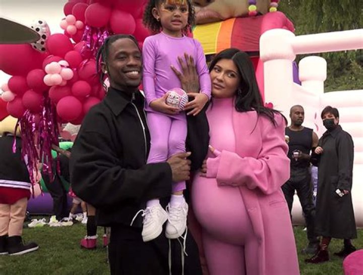 Kylie Jenner Shares Baby Bump Throwback Pics From Halloween 2017