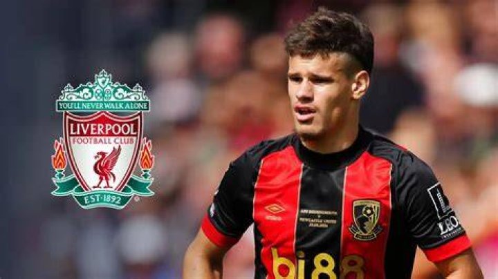 Liverpool target new rightback signing with role change for Trent