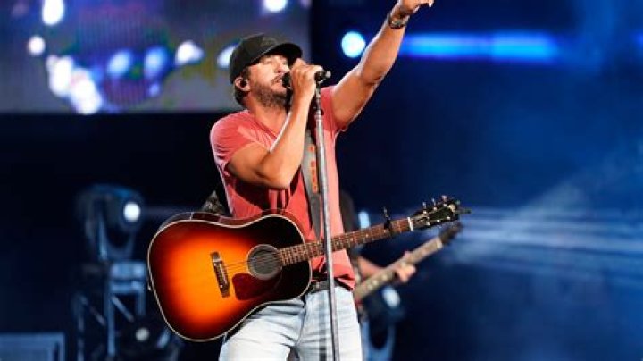 Luke Bryan's BrotherinLaw Dies