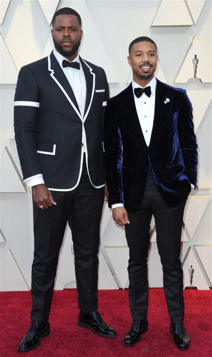 Morris Chestnut height in ft (feet), cm & meters &mdash; MrHeight