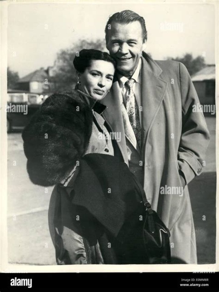 Oct. 28, 1955 Screen Star Wayne Morris Meets His Wife Screen star