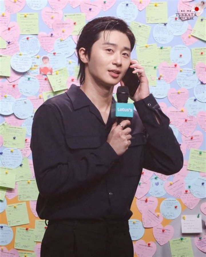 Park Seojoon breaks silence on dating rumors with YouTuber xooos ‘I