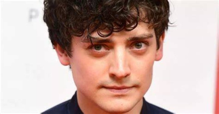 Peaky Blinders Aneurin Barnard Wife Lucy Faulks?