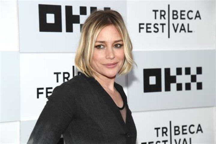 Piper Perabo Photos Tv Series Posters and Cast