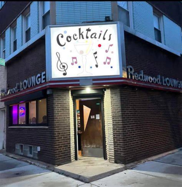 Redwood Lounge 3200 S Wallace St Chicago, IL 60616 Zol87 Flickr