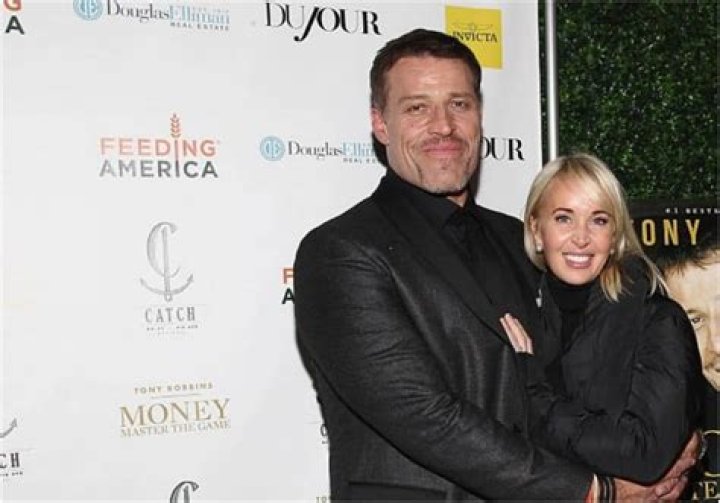 Sage Robbins bio age, height, husband, career, net worth, divorce