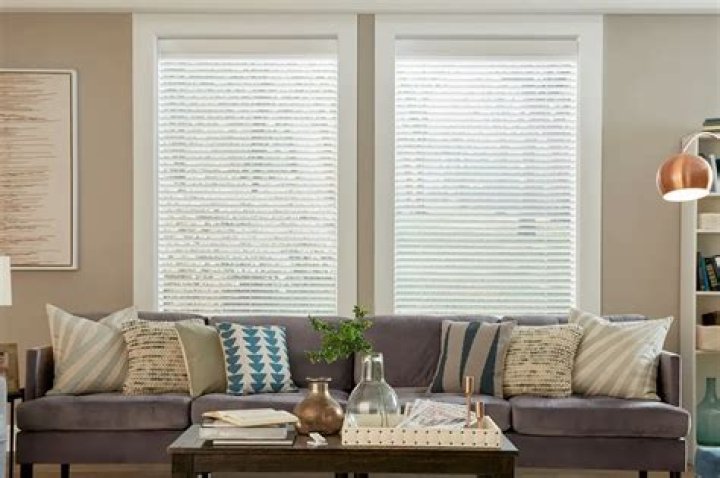 Serena Smart Wood Blinds Automatically Tilt Through the Day