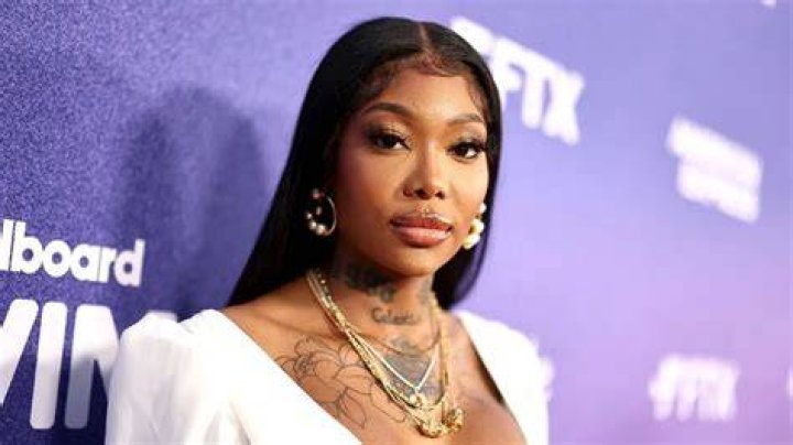 Summer Walker Age, Net Worth, Boyfriend, Family, Height and Biography