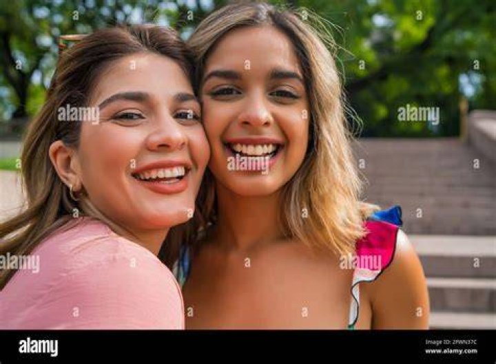 These 2 young Montreal friends died in the Florida condo collapse. But