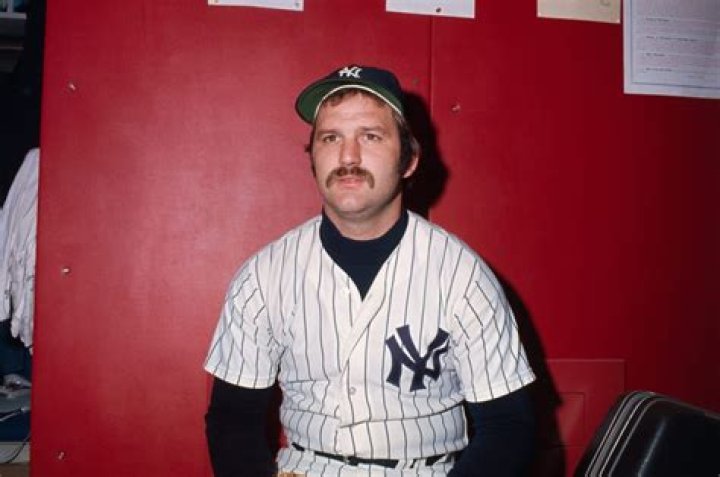 Thurman Munson New york yankees baseball, New york yankees, Yankees