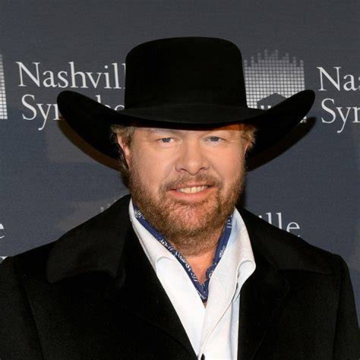 Toby Keith Is Recovering from Cancer Battle at Rural Ranch with His