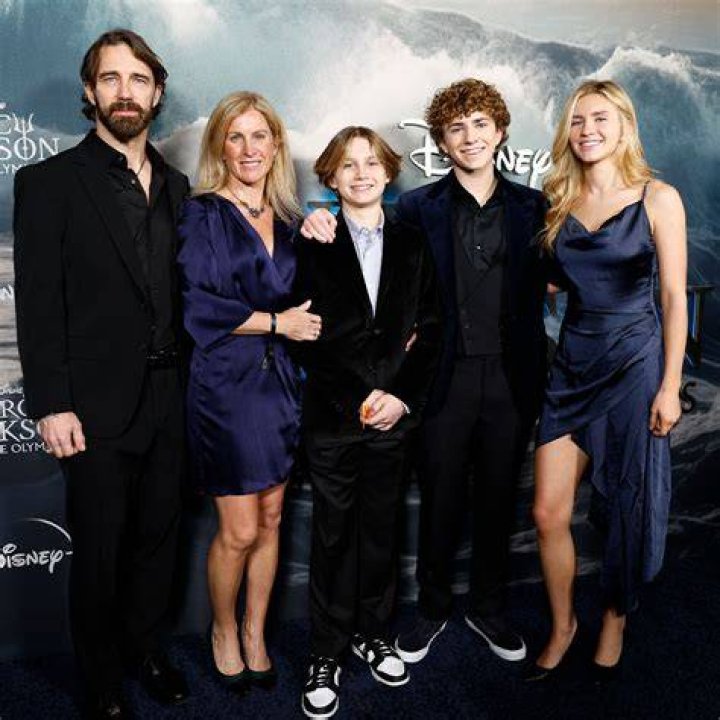 Walker Scobell Net Worth Parents & Girlfriend Famous People Today