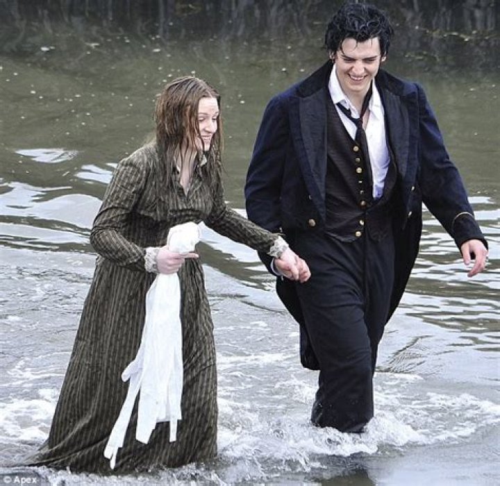 Welsh heartthrob Aneurin Barnard splashes about on the set of Mariah