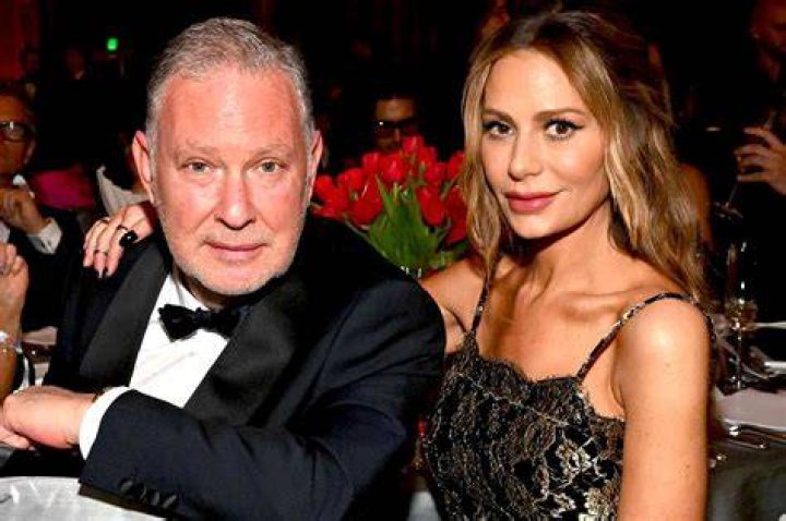 Who is Dorit Kemsley’s husband Paul Kemsley? SALFA