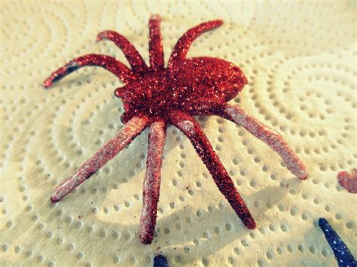 WobiSobi Glitter Spiders, DIY