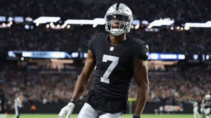 Zay Jones